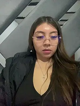 Sara-cooper2 online show from March 2026 05:24:01 AM