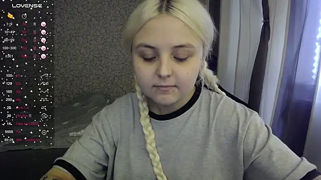 Snapshot of vendymories chatting on September 2025 09:36:02 AM vendymories online show from September 2025 09:36:02 AM