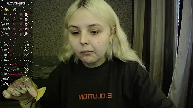 Snapshot of vendymories chatting on October 2025 11:19:01 AM vendymories online show from October 2025 11:19:01 AM