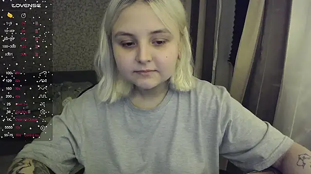 Snapshot of vendymories chatting on November 2025 02:02:02 AM vendymories online show from November 2025 02:02:02 AM