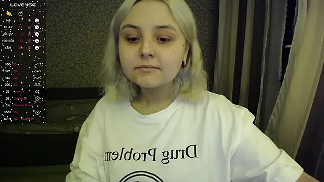 Snapshot of vendymories chatting on November 2025 01:48:02 AM vendymories online show from November 2025 01:48:02 AM