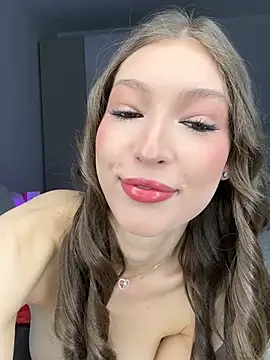 AngelLeeen online show from April 2026 05:08:02 AM