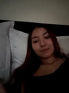 Isis-Blaze online show from November 2025 08:41:01 PM