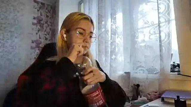 Witching Moon online show from November 2025 07:30:02 AM