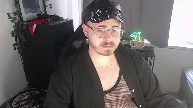 Snapshot of FabianKinky chatting on September 2025 09:46:01 AM FabianKinky online show from September 2025 09:46:01 AM