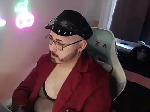 Snapshot of FabianKinky chatting on October 2025 09:32:01 AM FabianKinky online show from October 2025 09:32:01 AM