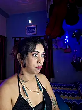 Love Beauty01 online show from April 2026 06:38:01 PM