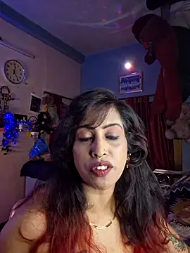 Snapshot of Love_Beauty01 chatting on June 2026 06:34:01 PM Love Beauty01 online show from June 2026 06:34:01 PM