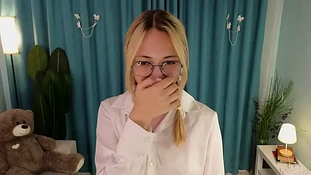 Snapshot of Marry_sharp chatting on September 2025 09:14:02 PM Marry sharp online show from September 2025 09:14:02 PM