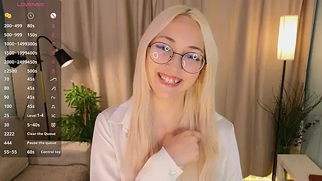 Snapshot of Marry_sharp chatting on September 2025 09:09:02 PM Marry sharp online show from September 2025 09:09:02 PM