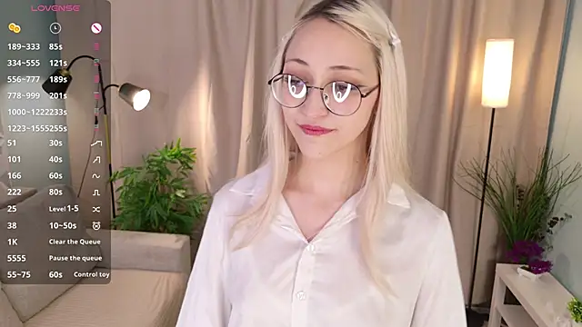 Snapshot of Marry_sharp chatting on December 2025 09:09:02 PM Marry sharp online show from December 2025 09:09:02 PM