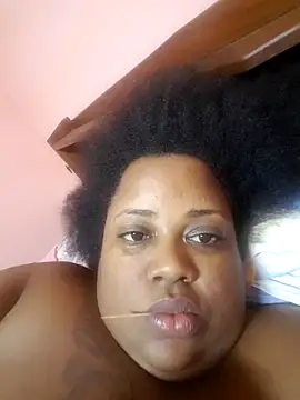 Snapshot of Karamelsaus chatting on October 2025 09:54:02 PM Karamelsaus online show from October 2025 09:54:02 PM