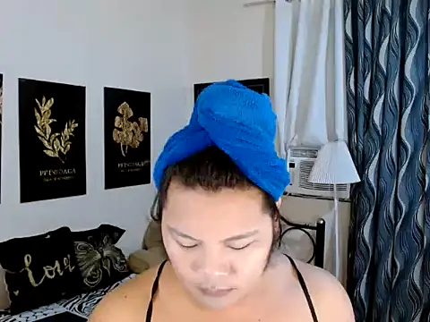 TSbrianaHugeCock online show from February 2026 04:27:02 PM