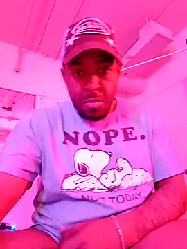 Nuttygmarley online show from November 2025 01:47:02 PM