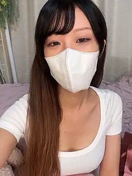 emiiiii1001 online show from September 2025 01:49:01 AM