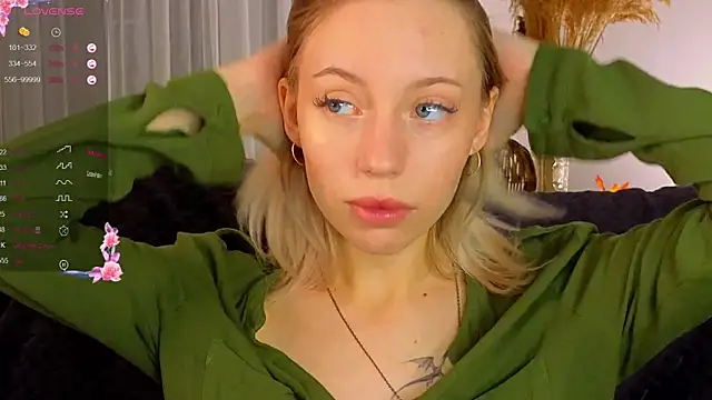 NyxaThorn online show from November 2025 02:39:02 PM