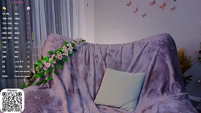 NyxaThorn online show from March 2026 05:29:02 PM