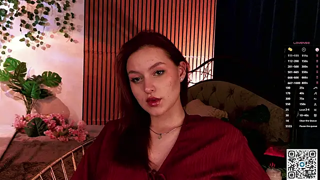 GildedKitten online show from February 2026 07:37:02 PM