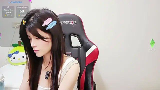 Snapshot of Alina10932 chatting on October 2025 07:48:01 AM Alina10932 online show from October 2025 07:48:01 AM