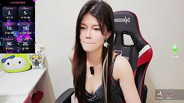 Snapshot of Alina10932 chatting on October 2025 07:38:01 AM Alina10932 online show from October 2025 07:38:01 AM