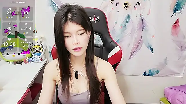 Snapshot of Alina10932 chatting on December 2025 09:07:01 AM Alina10932 online show from December 2025 09:07:01 AM