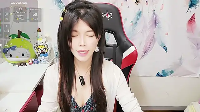 Snapshot of Alina10932 chatting on December 2025 09:29:02 AM Alina10932 online show from December 2025 09:29:02 AM