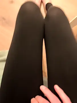 luckylover2024 online show from April 2026 06:37:01 PM