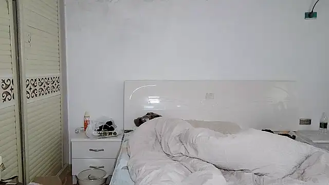 xxz98 online show from December 2025 01:02:02 AM