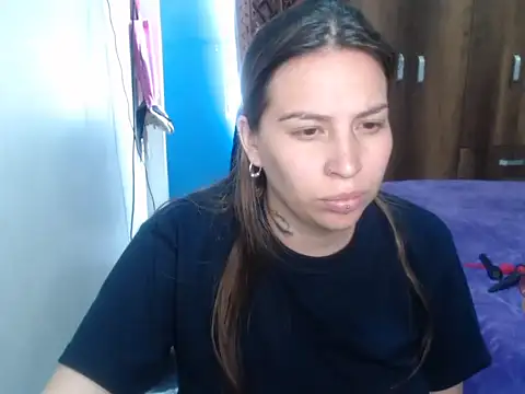 cloequeen15 online show from February 2026 05:00:02 PM