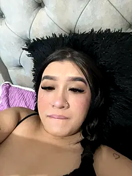 Aliciawhitee online show from December 2025 02:20:01 AM