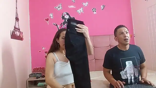 mollyandsam303av online show from November 2025 04:23:02 AM