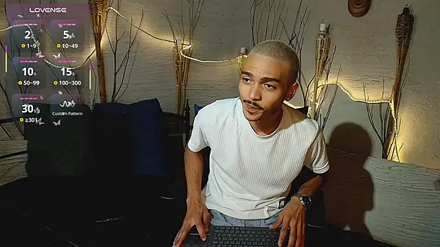 MarcusRain  online show from November 2025 07:24:02 PM