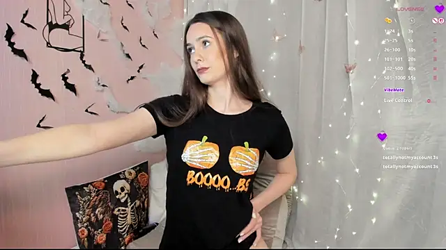 Snapshot of Monica_Velvet chatting on November 2025 12:46:02 AM Monica Velvet online show from November 2025 12:46:02 AM