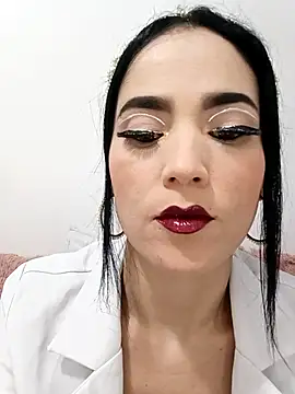 jamila zair online show from November 2025 01:21:02 PM