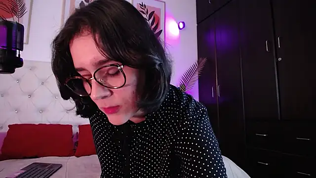 barbyehot online show from December 2025 03:18:02 PM