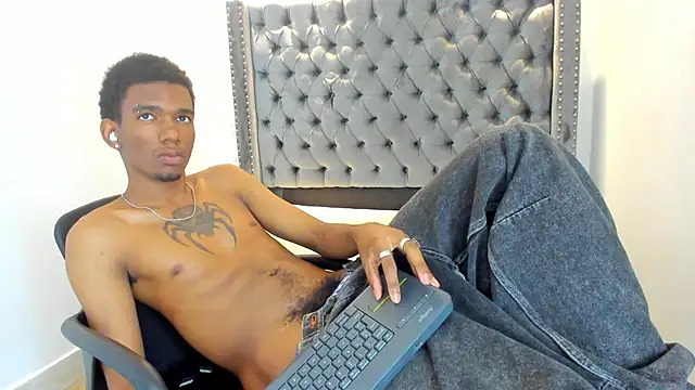 nero reyd online show from February 2026 07:33:02 PM