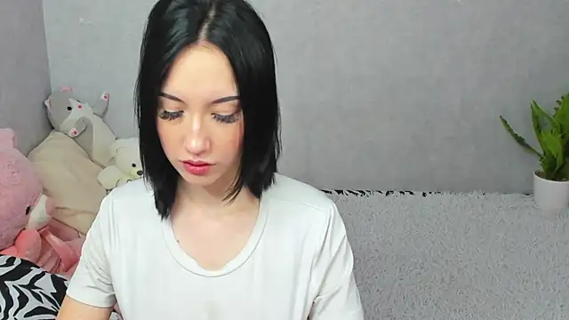 EileenMoores online show from February 2026 07:57:02 AM