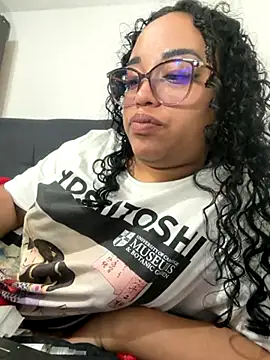 Snapshot of angels_evil chatting on November 2025 11:47:02 AM angels evil online show from November 2025 11:47:02 AM