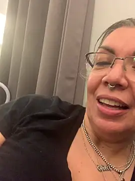 dieseldame1313 online show from March 2026 12:50:01 AM