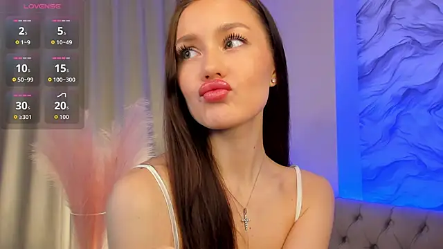 Snapshot of Aria_Mila chatting on November 2025 11:46:02 AM Aria Mila online show from November 2025 11:46:02 AM