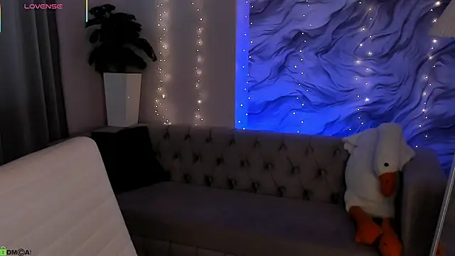 Aria Mila online show from April 2026 03:20:01 AM