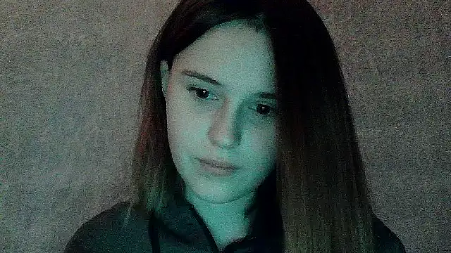 Snapshot of SweetLoraa chatting on October 2025 09:11:01 PM SweetLoraa online show from October 2025 09:11:01 PM