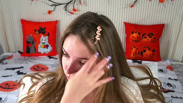 KarriBrownd online show from November 2025 01:07:02 AM