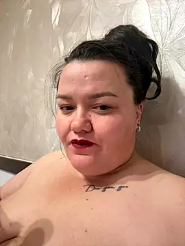 SunnyLeila2101 online show from October 2025 06:39:01 PM