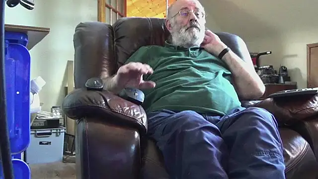 Snapshot of janzer13 chatting on February 2026 02:37:02 PM janzer13 online show from February 2026 02:37:02 PM