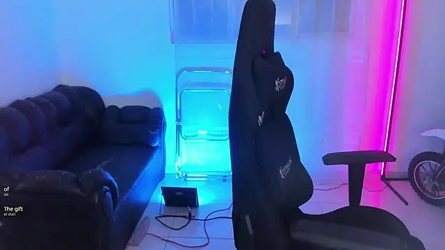 Aishelyng online show from September 2025 12:25:01 AM