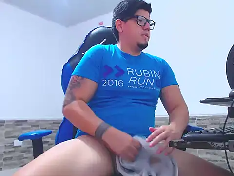 Snapshot of mister_cum1999 chatting on November 2025 03:06:01 AM mister cum1999 online show from November 2025 03:06:01 AM