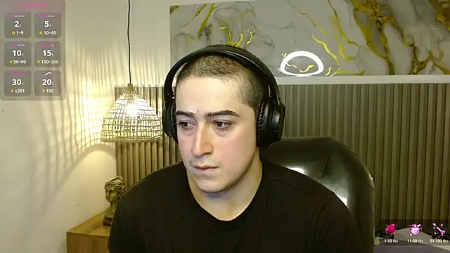 Lancelot 19 online show from September 2025 09:04:02 PM