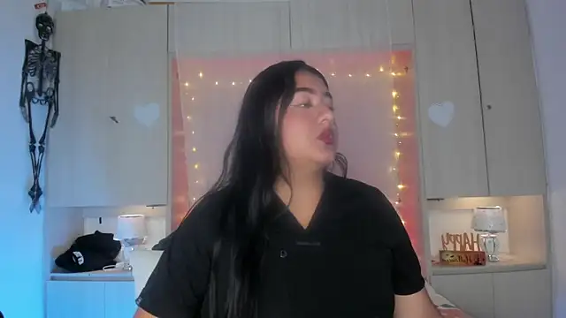 LilyWhitney online show from October 2025 04:07:02 AM