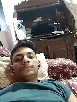 yung cplz online show from October 2025 10:57:02 AM